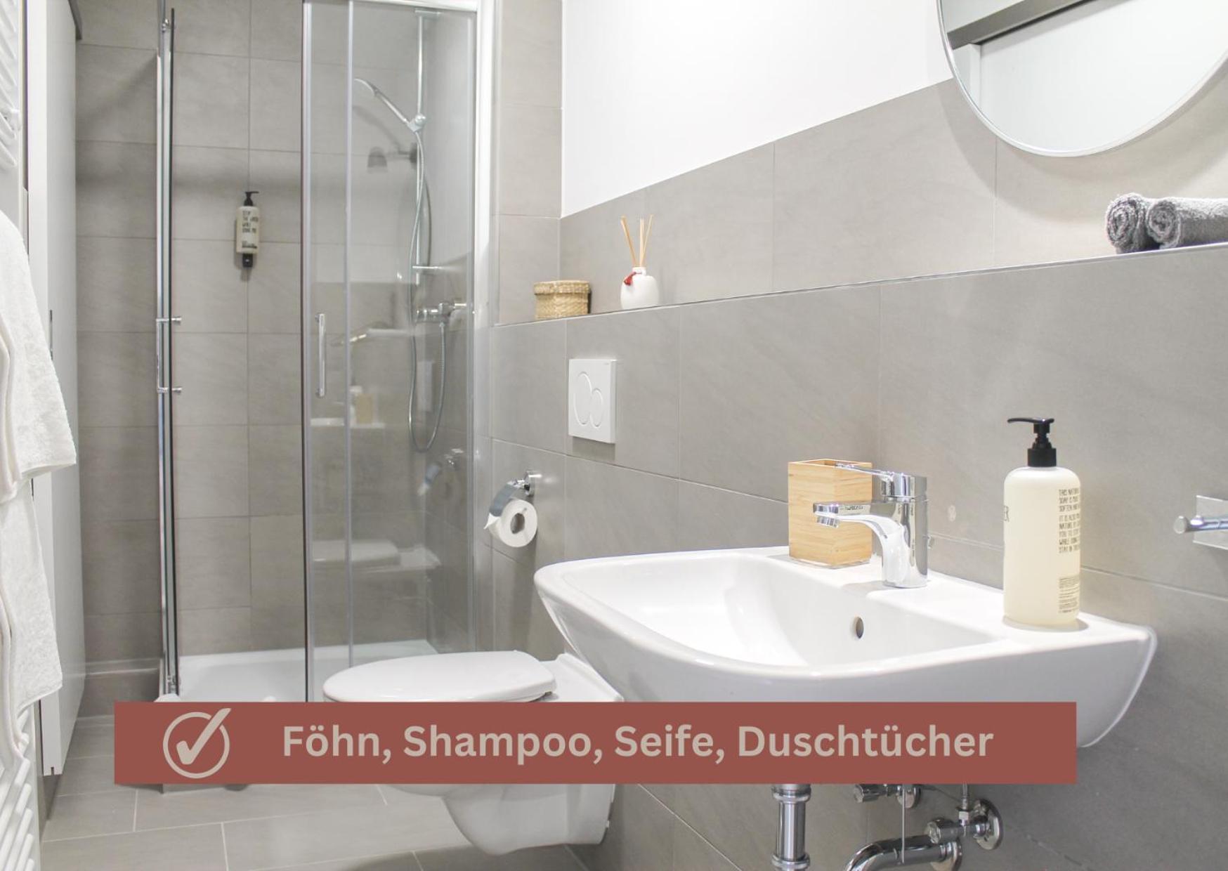 African-Style Apartment - Stadtnah, Parkplatz, E-Ladestation Fuer Auto & Fahrraeder, Gitterbox Fuer Fahrraeder, Fitnessstudio Coblenza Exterior foto